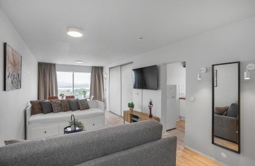 Laugardalur Apartamento | Charming Studio - Stunning Panorama View