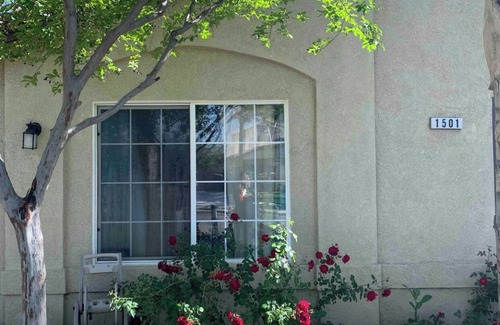 Arvin Casa | Charming Studio