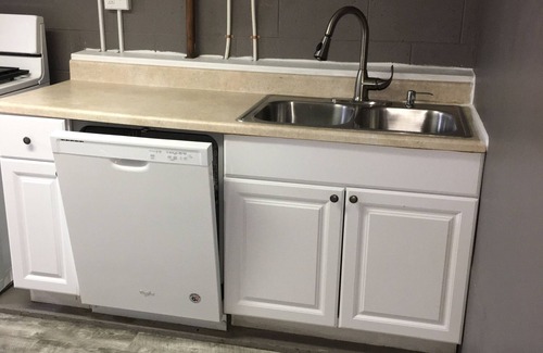 Oakmont Apartamento | Charming studio with AC and WiFi in delightful Oakmont.