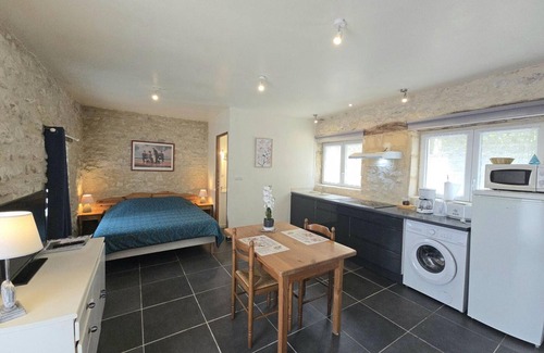 Naussannes Apartamento | Estudio acogedor con terraza, piscina y jardín en el corazón del Perigord