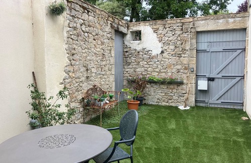 Guerande Cabaña | Encantador Estudio con Jardín en Guérande, WiFi incluido