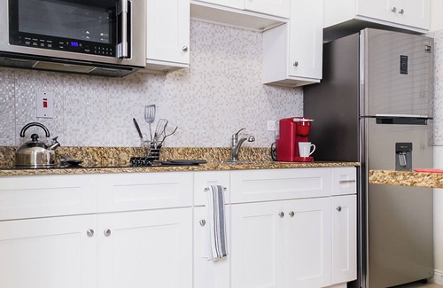 Molynes Gardens Apartamento | Charming Studio with Garden Oasis in Kingston