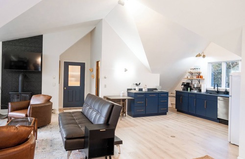Rangeley Apartamento | Charming studio with lake access & AC, close to downtown 15min to Saddleback