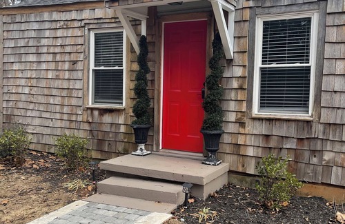 Commerce Apartamento | Charming studio with WiFi and AC in terrific Downtown Commerce!