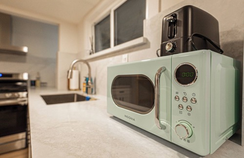 Monterey Park Apartamento | Charming studio with WiFi and AC in welcoming Rosemead