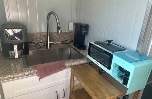 Fresno Apartamento | Charming studio with WiFi and AC in lovely Fresno