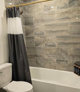 Mobile Casa | Charming & Stylish in Mid-Town