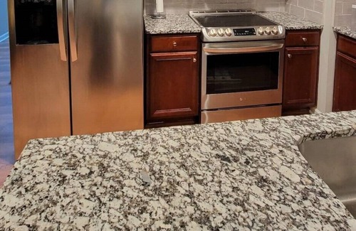 Cliftondale Casa | Charming & Stylish TH mins away from Atl Airport