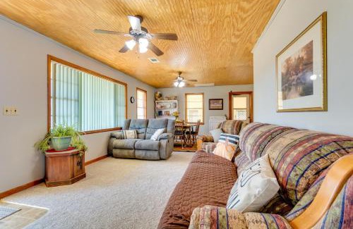 Subiaco Casa | Charming Subiaco Getaway Near Arkansas River!
