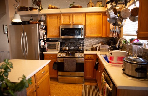 Alban Hills Casa | Charming Suite - Bdrm, Office And Bath in Northwest Albuquerque