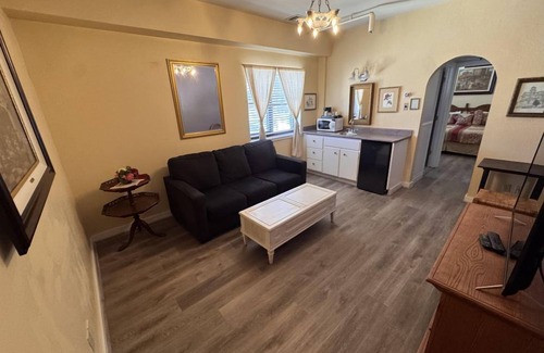 Placerville Condominio | Charming Suite on Main Street