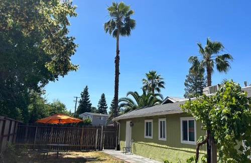 Arden-Arcade Casa | Charming Suite with privacy