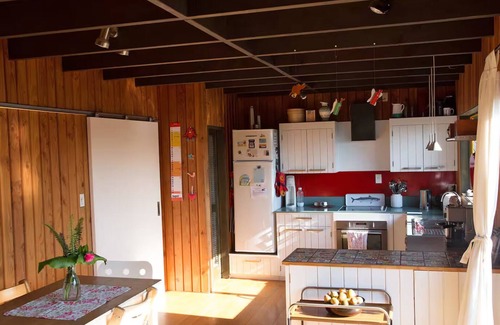 Richmond Casa | Charming Sunny Family House - Bird's Nest