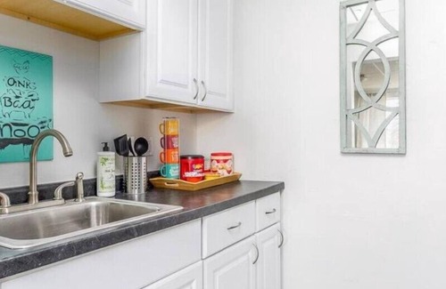 Sturgis Apartamento | Charming Super Saver Studio Apartment MISTNO401-4