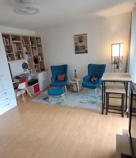 Hyeres City Centre Apartamento | Charming T1 with balcony in Hyères