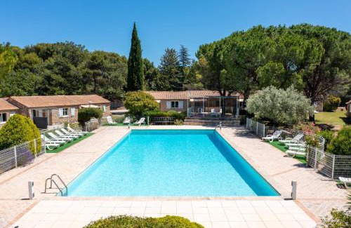 La Roque-sur-Pernes Casa | Charming T3 Bastidon in residence