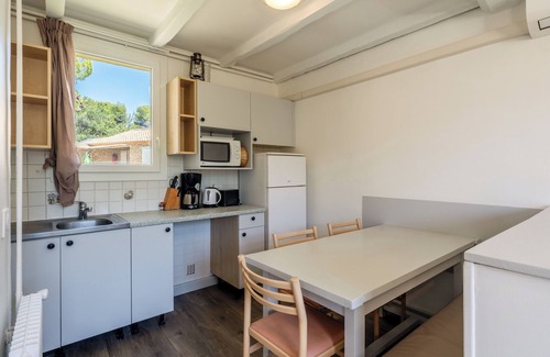 La Roque-sur-Pernes Condominio | Charming T3 Bastidon in residence