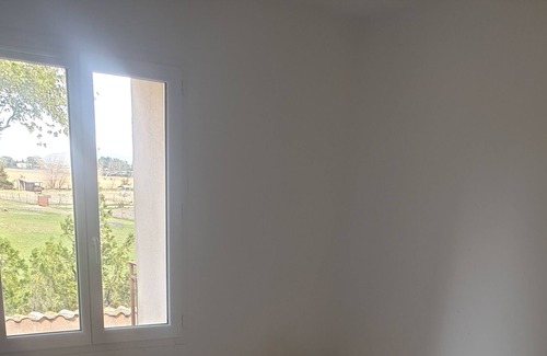 Pierrelatte Apartamento | Charming t3 in the countryside