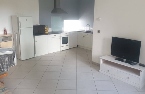 Pierrelatte Apartamento | Charming t3 in the countryside