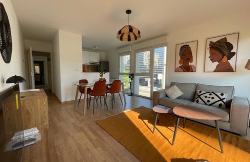 Ile de Nantes Palais des Congres Apartamento | Charming T3 with balcony and garden