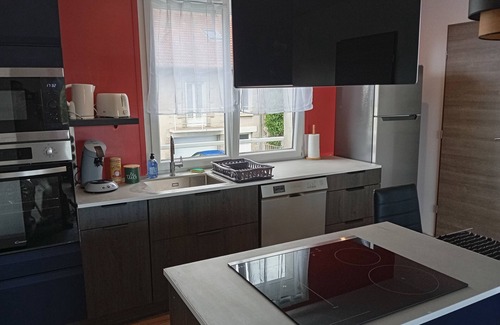 Aurillac Apartamento | Charming T3 with private parking space