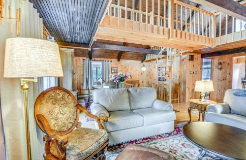 Chocorua Ski and Beach Casa | Charming Tamworth Cabin with Grill and Fireplace
