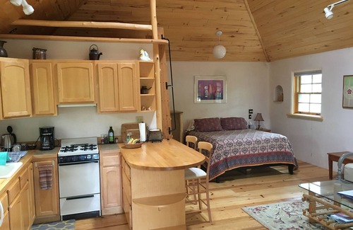 Taos Apartamento | Encantador estudio de taos en los árboles