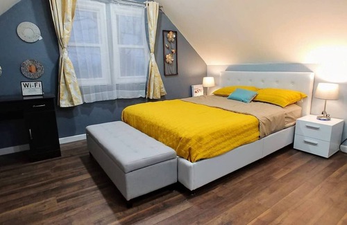 Old Brooklyn Casa | Charming Third Floor Hideaway!
