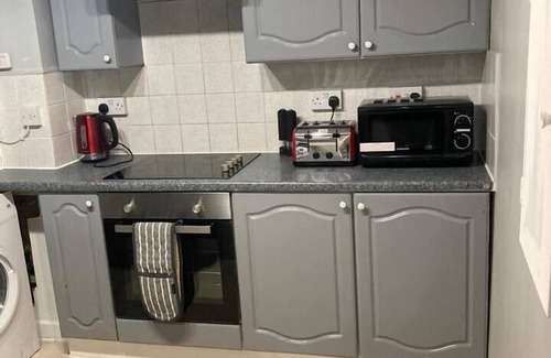 Woodberry Down Apartamento | Charming Three Bedroom 5 double Bed Apt in London