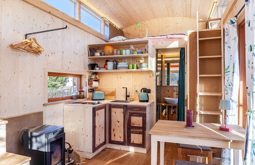 Unterammergau Chalet De Esquí | Encantadora casita "Loft Süd" con vistas a la montaña, Wi-Fi, terraza y jardín