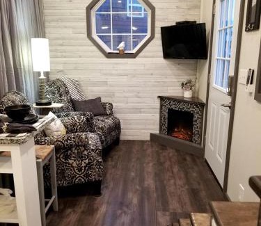Georgia Coast Casa | Charming Tiny House Retreat in Danville, Georgia