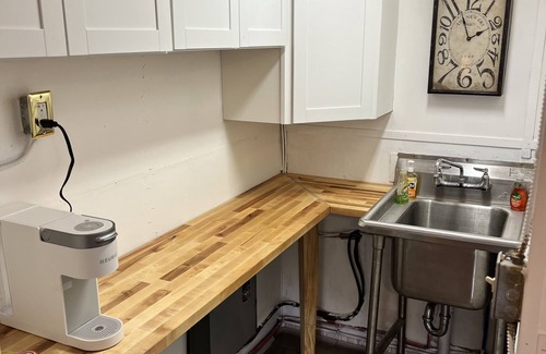 Sardis Cabina | Charming tiny house with AC in delightful Sardis Lake.
