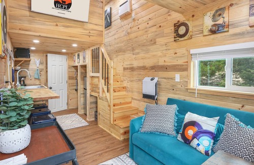 Dripping Springs Casa | Charming Tiny House in Dripping Springs w/ Grill, Fire Pit & Views