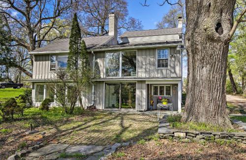 Tivoli Casa | Charming Tivoli Home with Patio, by Town and Shops