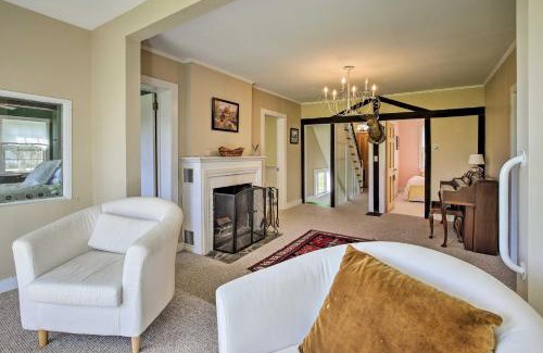 Tivoli Casa | Charming Tivoli Home with Patio, by Town and Shops