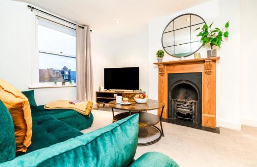 Tooting Apartamento | Charming Tooting Hideaway garden, resident parking, near Tooting hospital