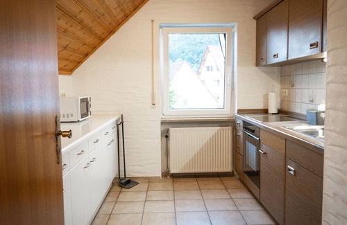 Happurg Apartamento | Charming top floor apartment