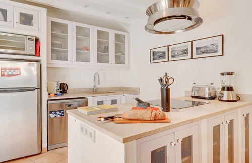 Pollensa Chalet De Esquí | Charming townhouse in Pollensa with plunge pool and lovely terraces