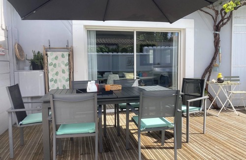 Lit-et-Mixe Casa | CASA CON ENCANTO DE PERSONAJES EN EL CENTRO DE BOURG Y CERCA DE LA PLAYA