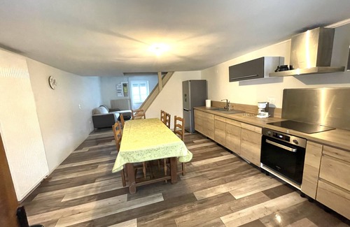 Nevers Casa | Charming town house in the center of Nevers - sleeps 6