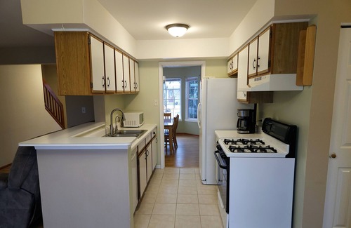 Solon Mills Casa | Charming Townhome, Cozy Oasis, Fully Furnished, Pet Friendly!