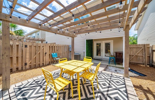 Panama City Casa | Charming townhome in Historic St. Andrews!