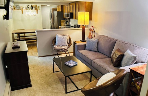 Ellicottville Casa | Charming townhome w.sauna in Ellicottville - walk or shuttle to Holiday Valley