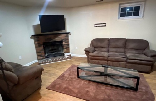 Windsor Mill Casa | Charming townhome with WiFi and fitness room in lovely Woodlawn