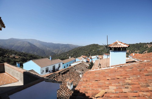 Juzcar Casa | Charming townhouse in an Andalucian mountian blue village