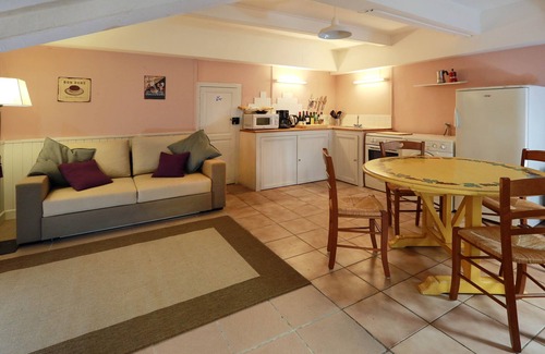 Marseillan Casa | Encantadora casa de pueblo tradicional en el corazón de Marseillan