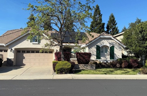 Auburn Casa | Charming -Tranquility Guest-Rm Suite in Auburn with Breakfast, Snacks, AC & WiFi