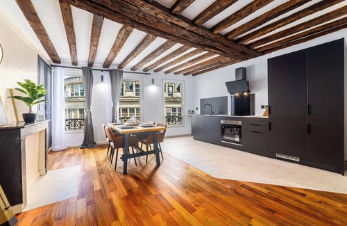 Melun Apartamento | Charming Triplex Hypercenter