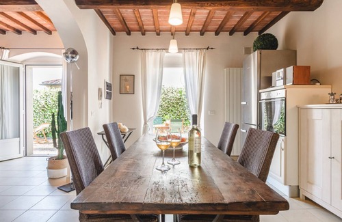 Camucia Casa | Charming Tuscan Retreat: Borgo La Fonte