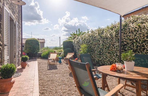 Camucia Casa | Charming Tuscan Retreat: Borgo La Fonte